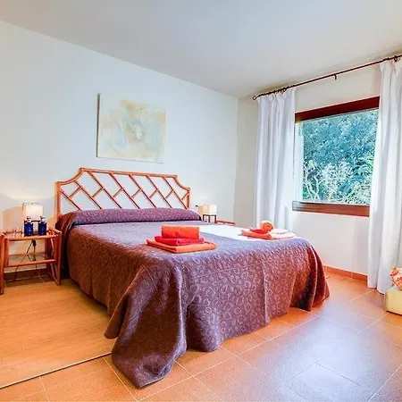 Sleeps 6 Pool Wifi * Begur
