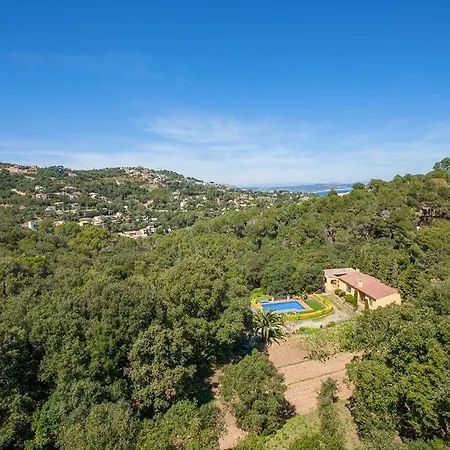Sleeps 6 Pool Wifi